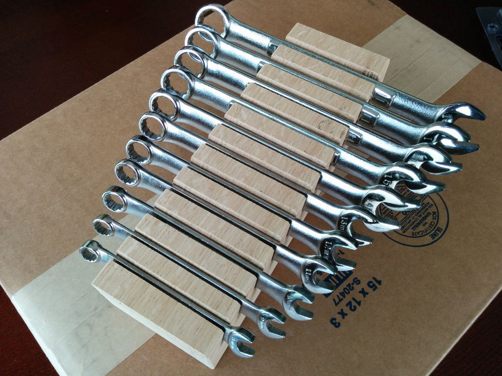 DIY Wrench Organizer
 Make a Wrench Organizer