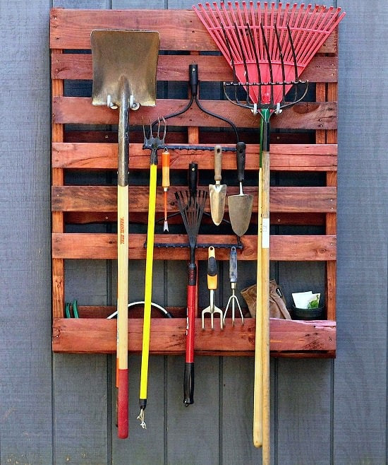 DIY Yard Tool Organizer
 8 DIY Pallet Tool Organizer Projects For The Garden