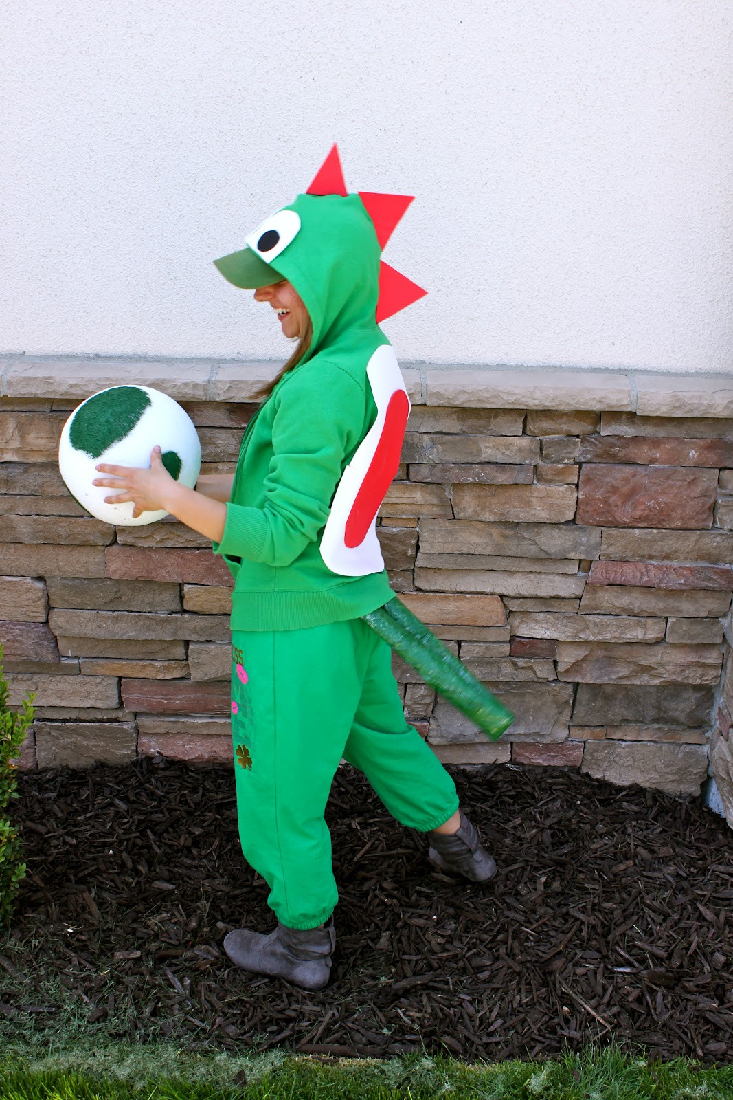 DIY Yoshi Costume
 Life of Tracy Mario Kart Live