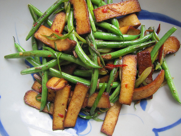 Dried Tofu Recipes
 Stir Fried Green Beans and Five Spice Dry Tofu Recipe