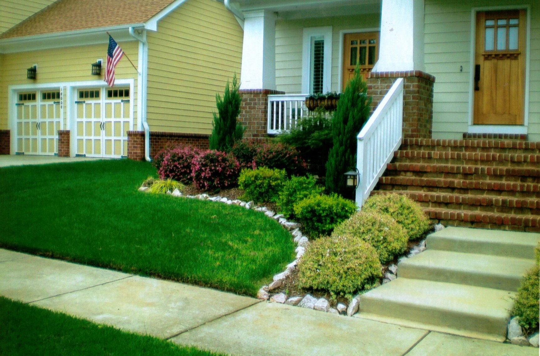 Easy Backyard Landscaping Ideas
 15 Awesome Front Yard Landscaping Ideas