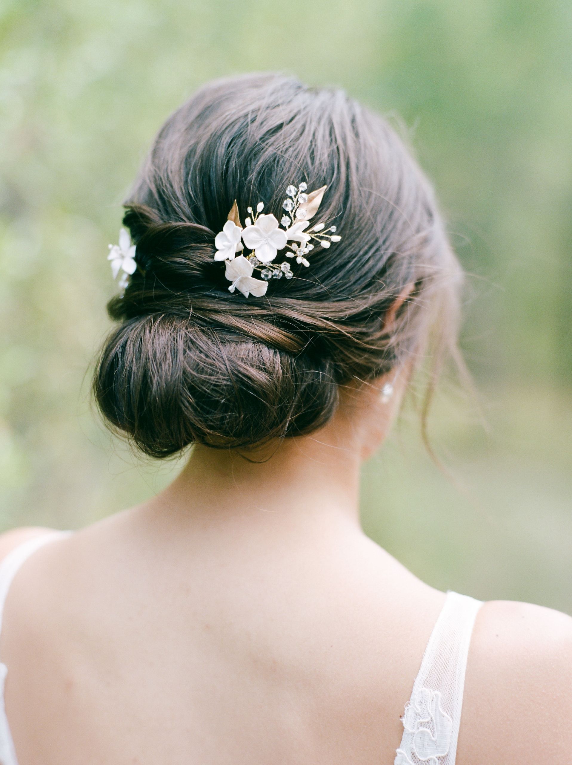 Easy Bridal Hairstyles
 55 Simple Wedding Hairstyles That Prove Less Is More