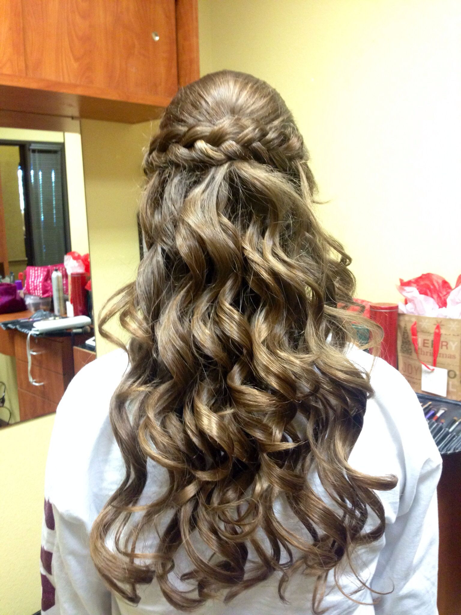 Easy Dance Hairstyles
 Hairstyles For A School Dance