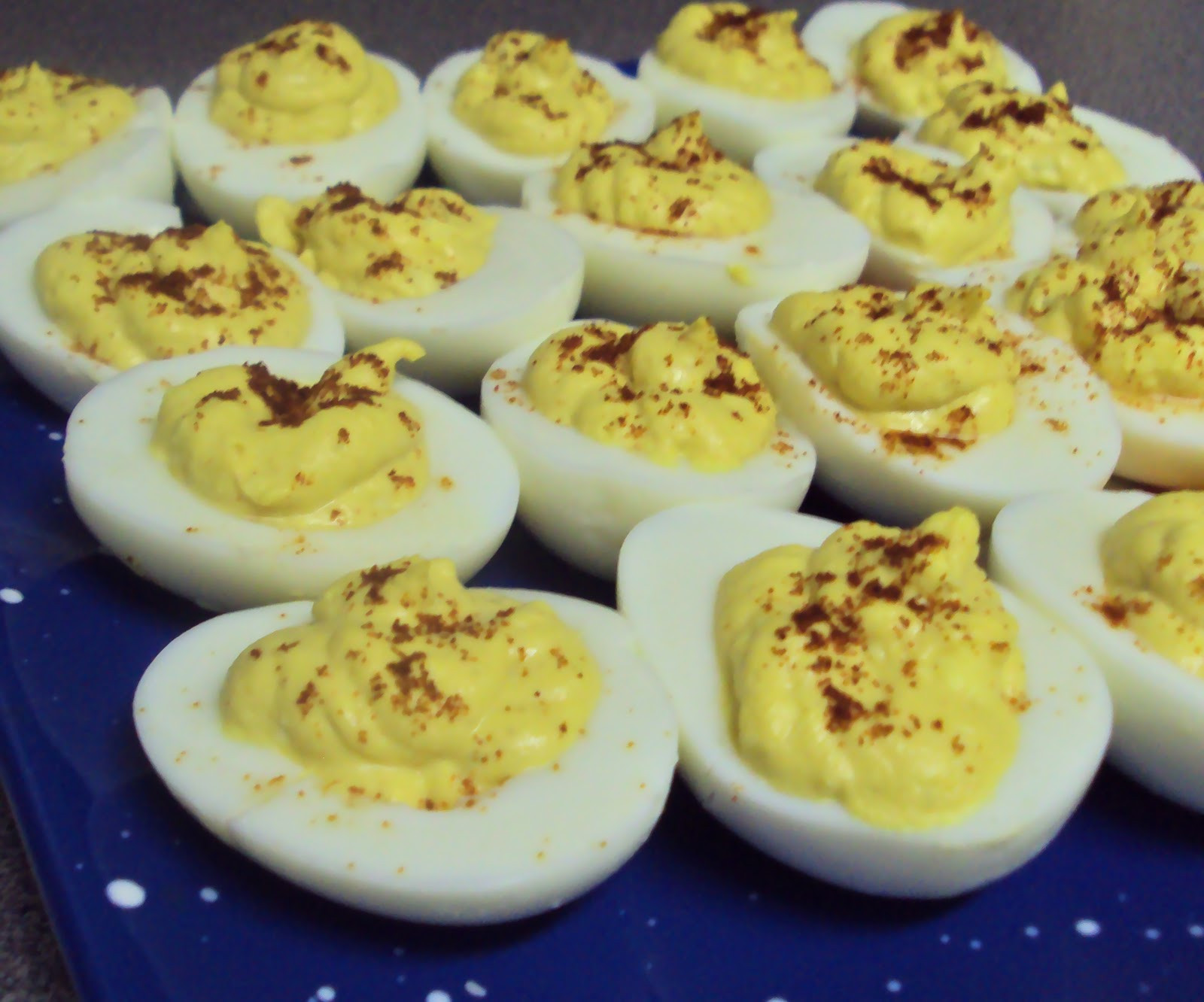 Easy Deviled Eggs
 Cozy Dinners & Cozy Novels Recipe Easy Deviled Eggs