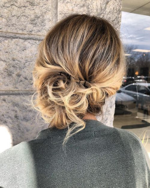 Easy Prom Hairstyles Updos
 20 Simple Updos That are Cute & Easy for Beginners