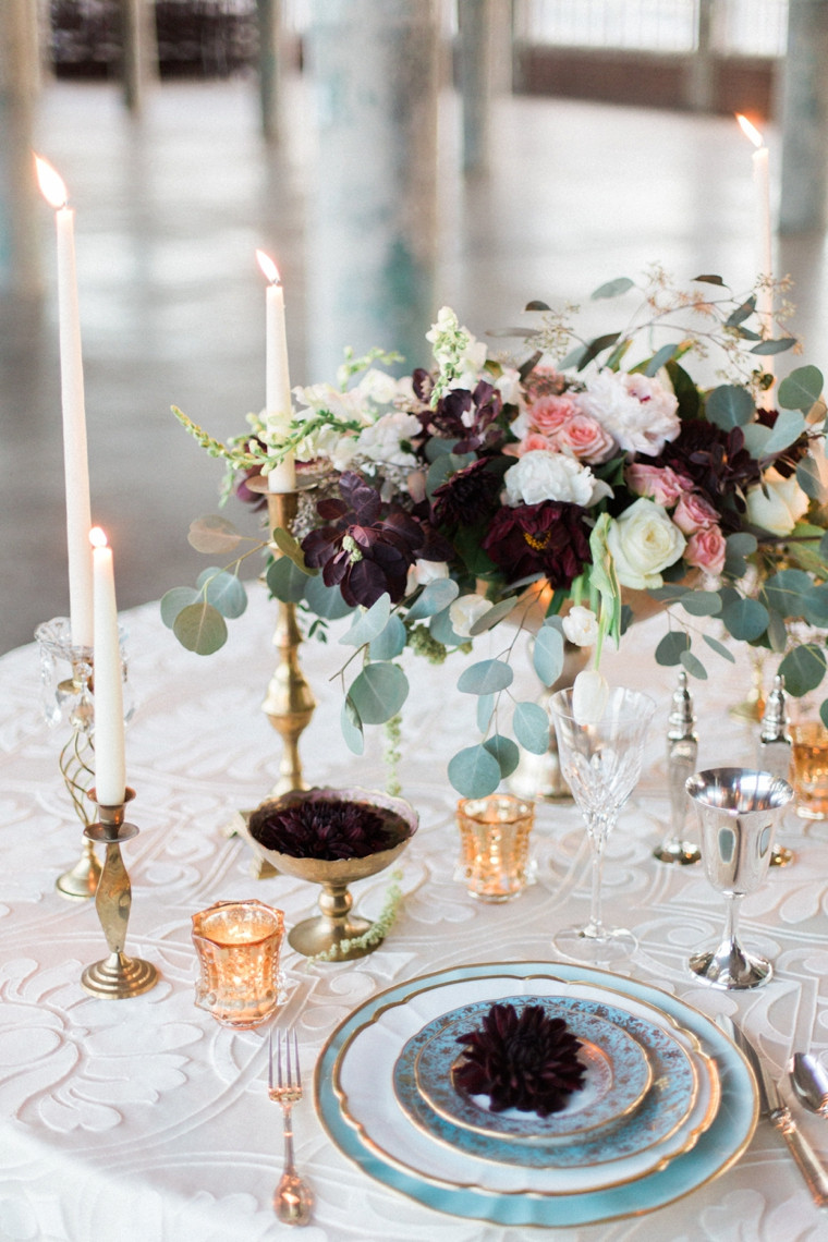 Elegant Wedding Themes
 Soft Romantic & Elegant Wedding Ideas