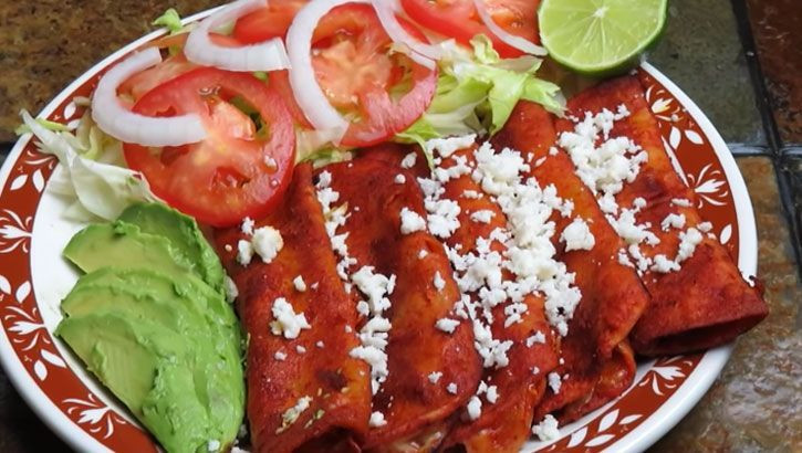 Enchiladas De Pollo Mexicanas
 Receta Enchiladas Mexicanas Rojas de Pollo Paso a Paso