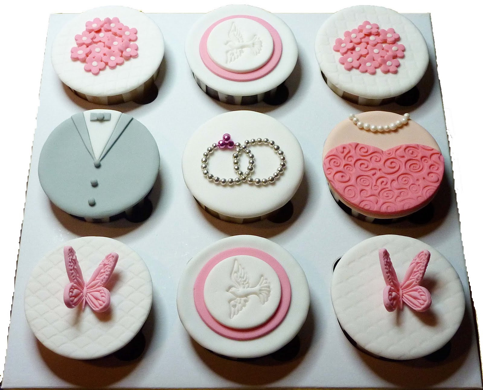 Engagement Party Cupcakes Ideas
 Little Miss Cupcakes Engagement Cupcakes