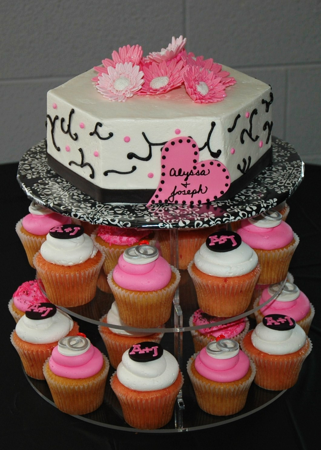 Engagement Party Cupcakes Ideas
 Tara s Cupcakes Pink gerbera daisy engagement party