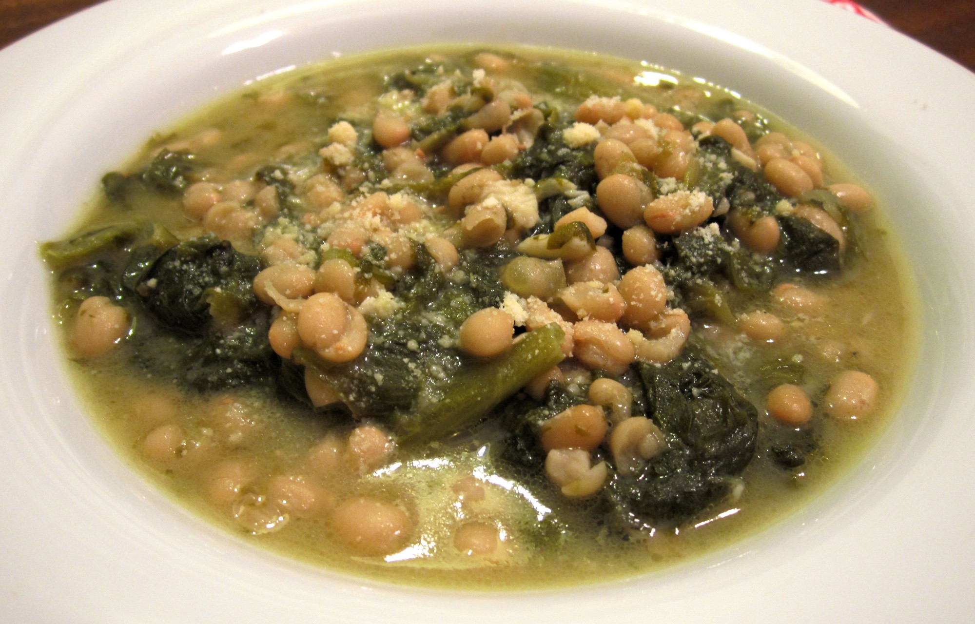 Escarole Recipes Italian
 Super Simple Italian Escarole and Bean Soup