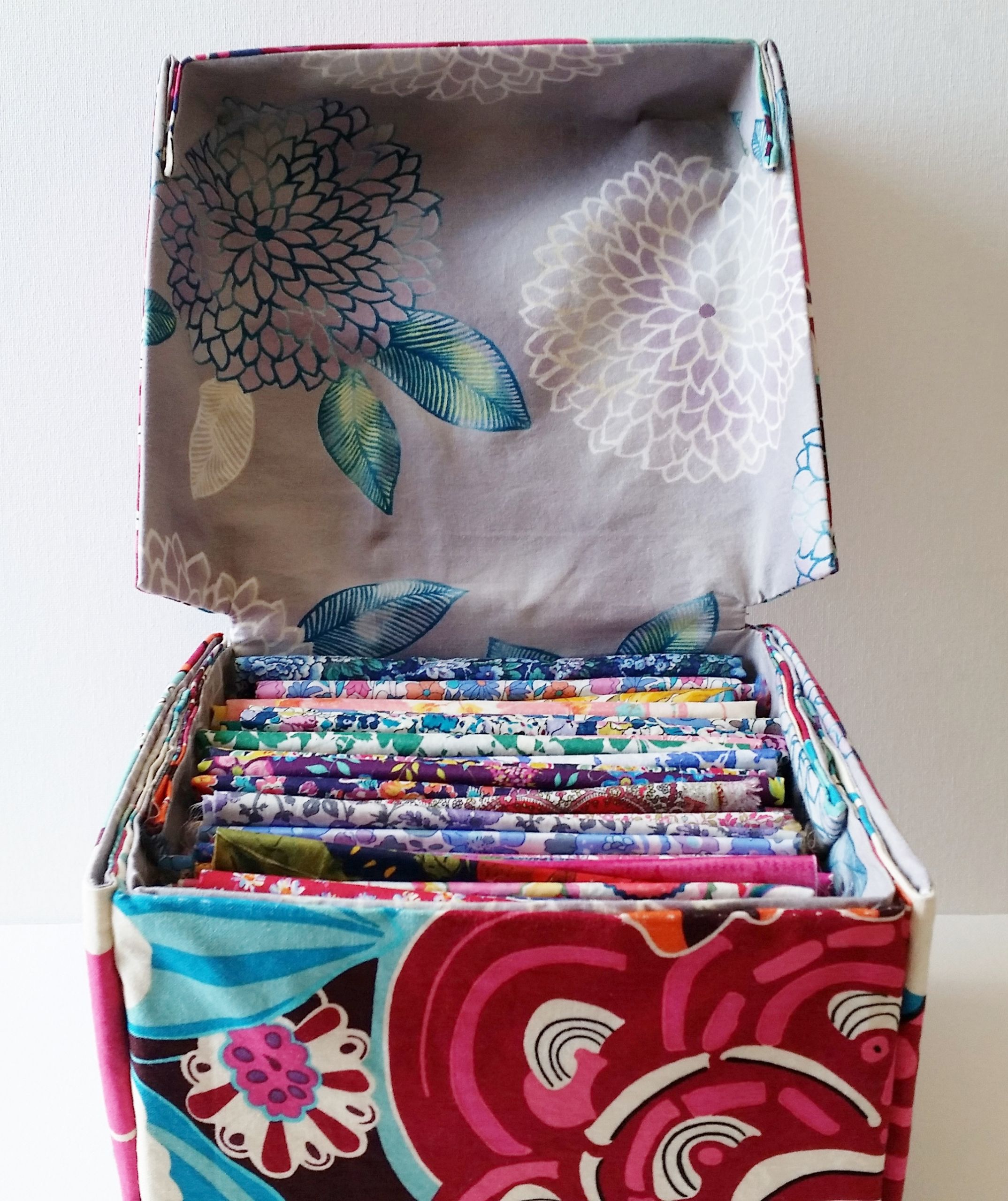 Fabric Box DIY
 DIY Fabric Box With Lid Tutorial