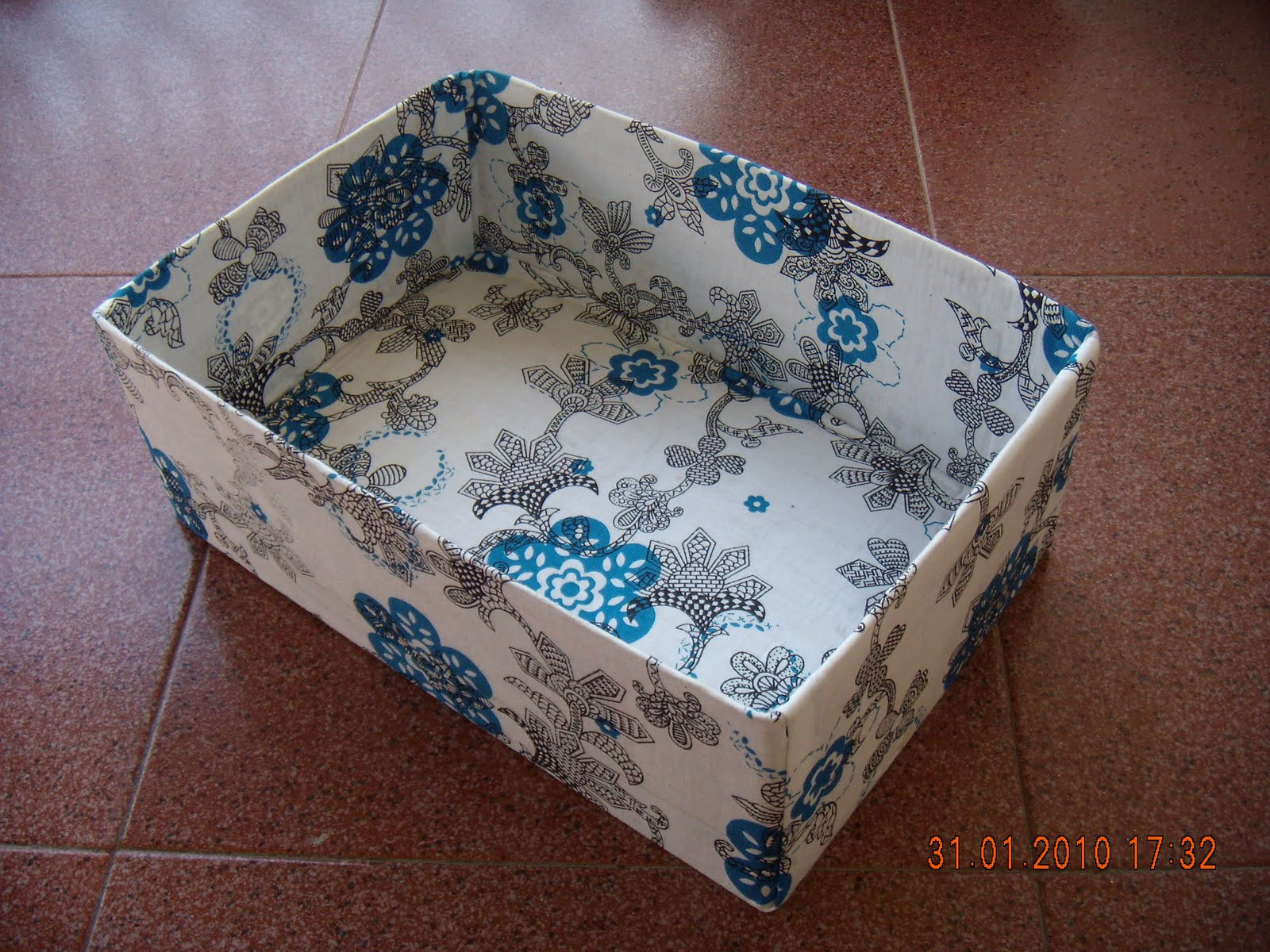 Fabric Box DIY
 Orangerays DIY Fabric Boxes