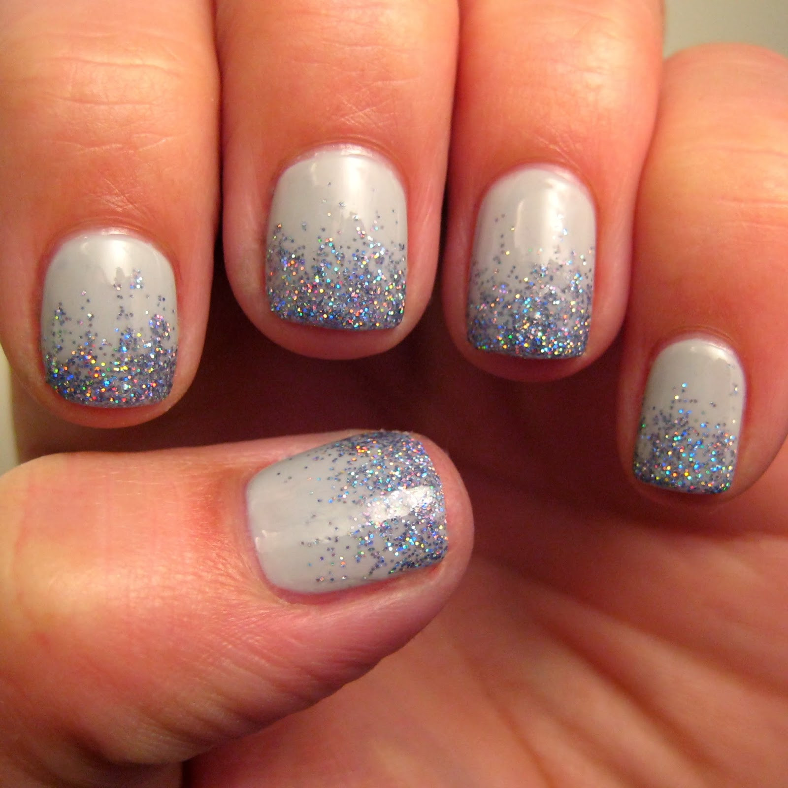 Fade Glitter Nails
 Fading Glitter Nails Nail Ftempo