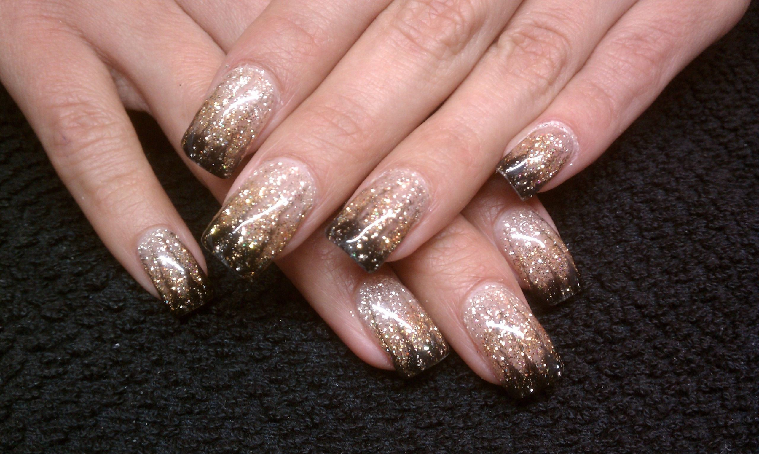 Fade Glitter Nails
 Glitter Fade nails glitter Nail Artistry