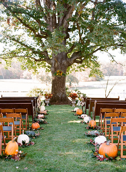 Fall Backyard Wedding
 25 Reasons to Love an Outdoor Fall Wedding