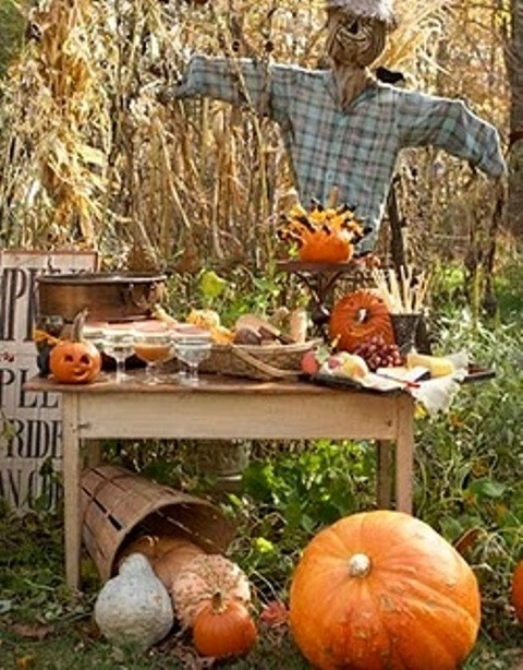 Fall Halloween Party Ideas
 60 Awesome Outdoor Halloween Party Ideas DigsDigs