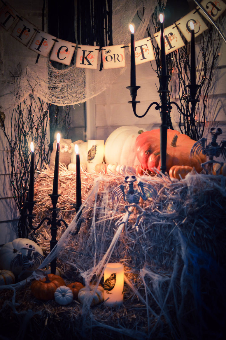 Fall Halloween Party Ideas
 70 Cute And Cozy Fall And Halloween Porch Décor Ideas