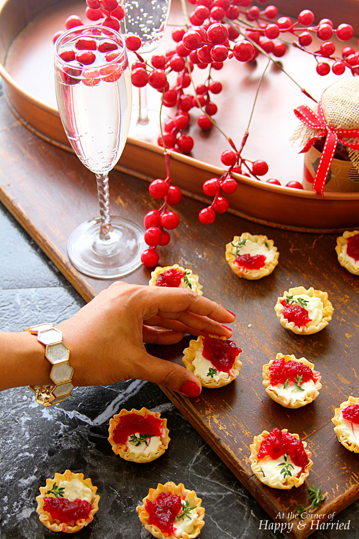 Finger Food Ideas For Christmas Party
 Cranberry & Cream Cheese Mini Phyllo Bites Christmas