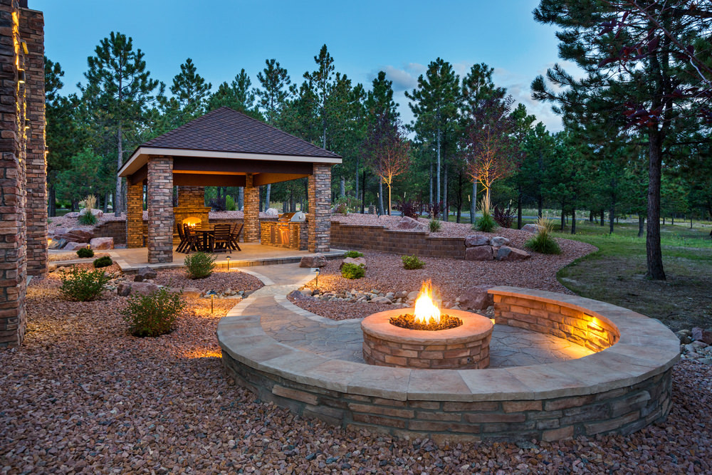 Fire Pit On Patio
 9 Different Types of Outdoor Fire Features Buying Guide