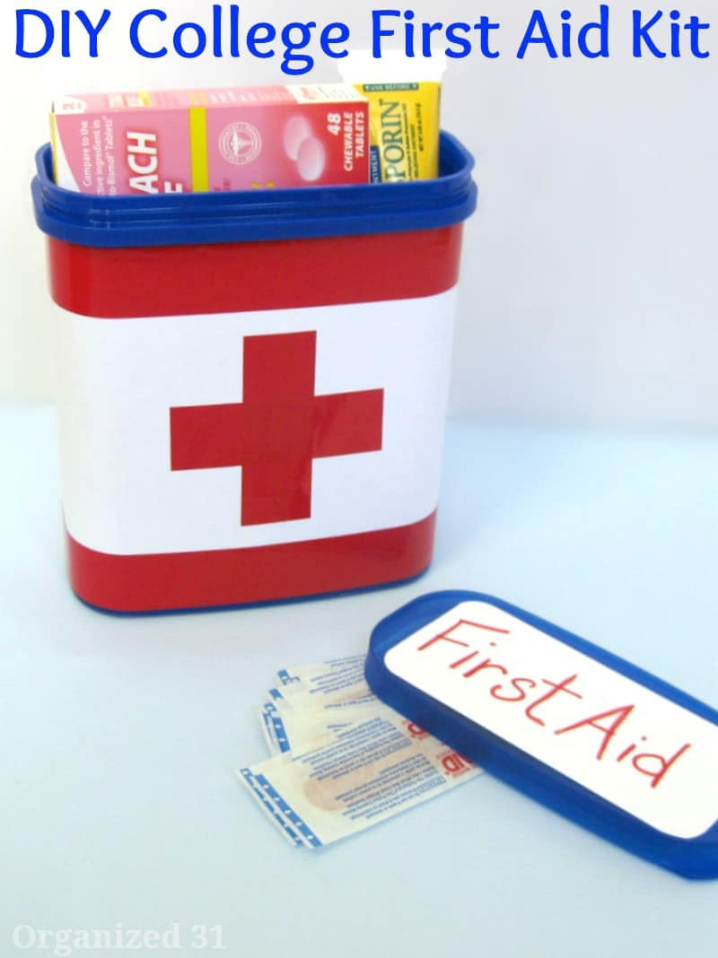 First Aid Kit DIY
 DIY College First Aid Kit Organized 31