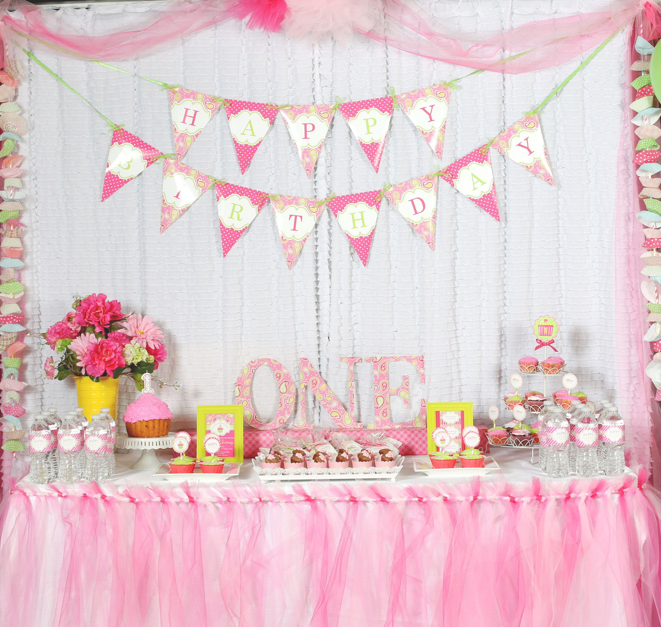 First Birthday Decoration Ideas
 A Cupcake Themed 1st Birthday party with Paisley and Polka
