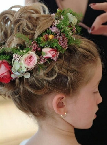 Flower Girl Updo Hairstyles
 e txt Kid Casual Updos For Curly Hair