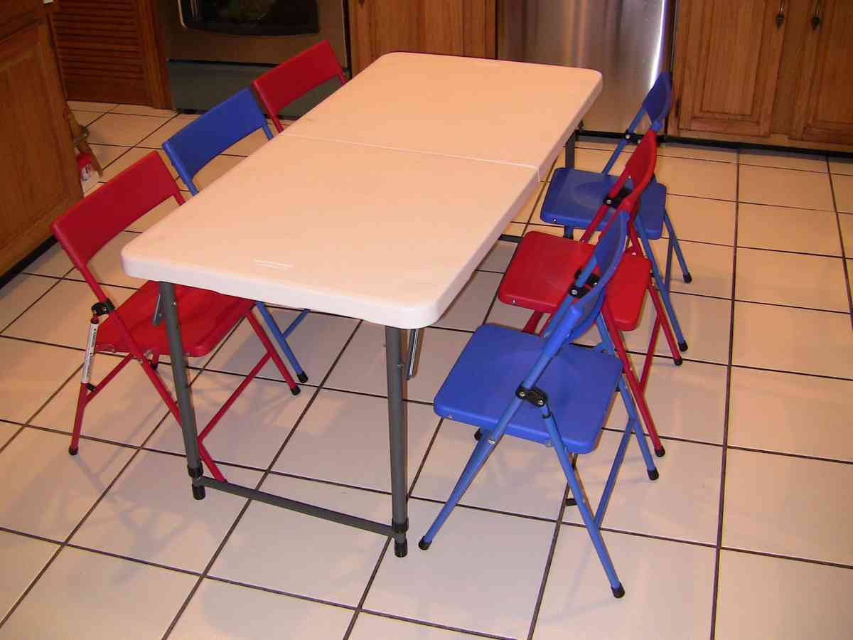 Folding Kids Table
 Kids Folding Table And Chair Set Decor IdeasDecor Ideas
