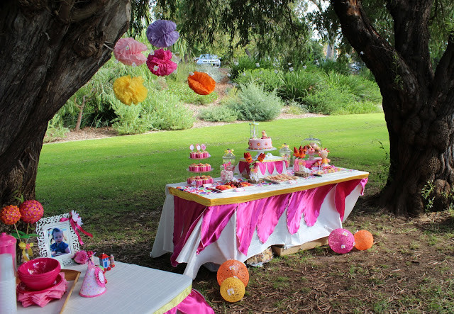 Food Ideas For Birthday Party At The Park
 Piece of Cake Upsy Daisy Party Real Party Feature