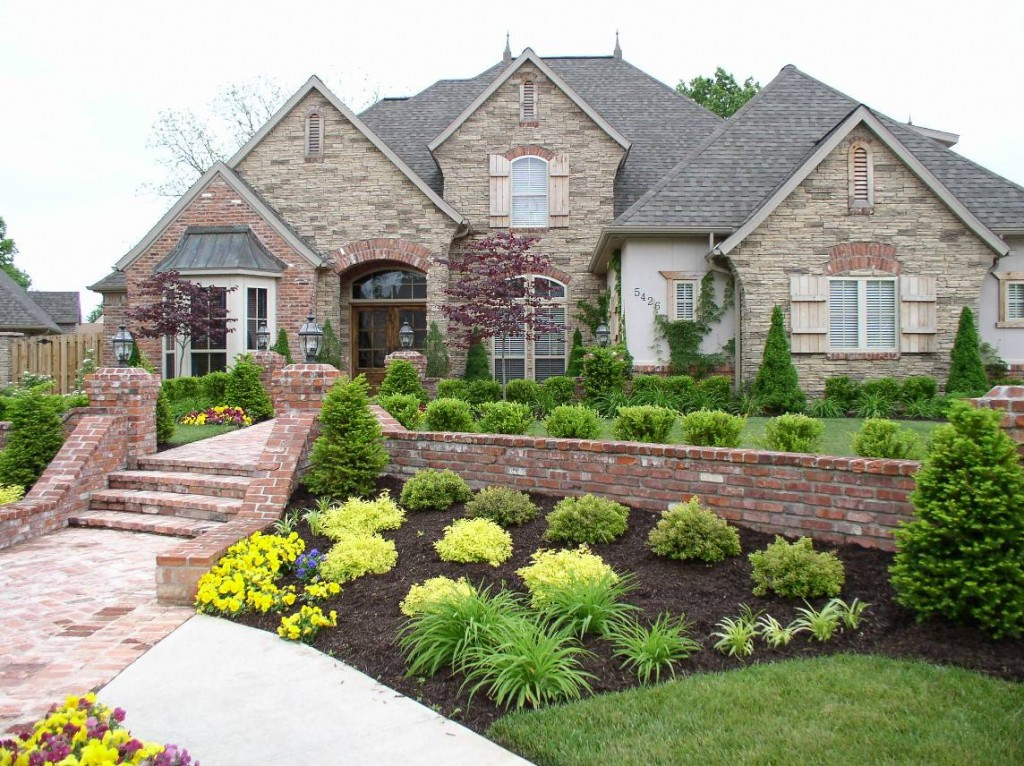 Front Landscape Ideas
 Front Yard Landscaping Ideas