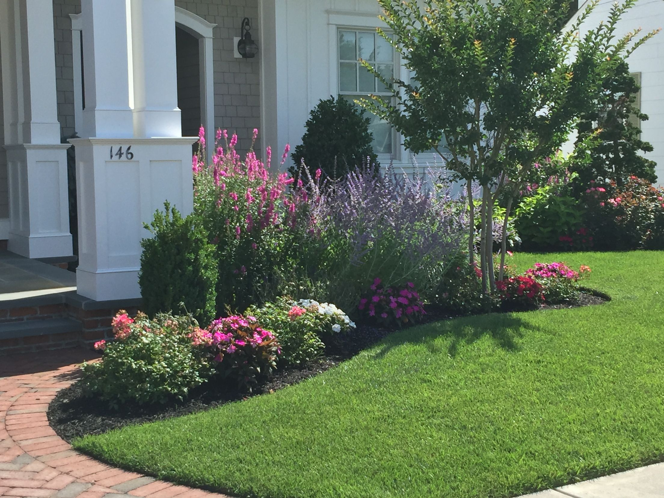 Front Porch Landscape Designs
 Idea by Karen Blouch on Curb appeal