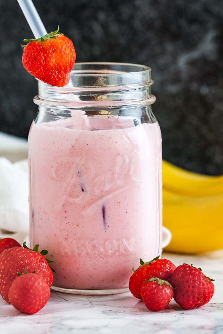 Fruit Smoothie Recipes With Yogurt
 Strawberry Banana Yogurt Smoothie