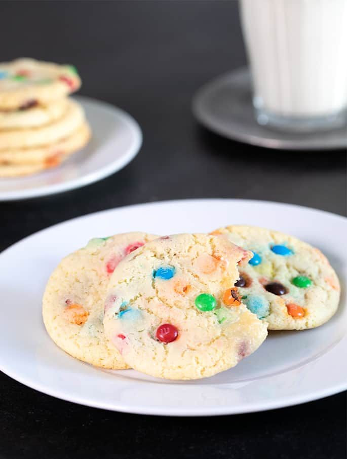 Fruitcake Cookies Made With Cake Mix
 4 Ingre nt Cake Mix Cookies