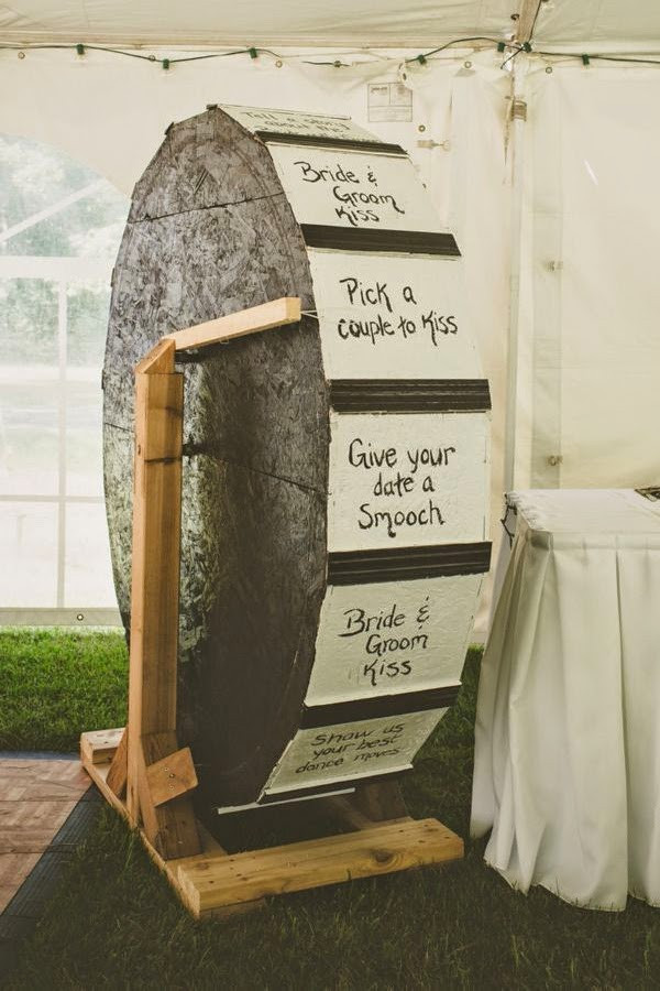 Funny Wedding Themes Ideas
 21 Insanely Fun Wedding Ideas