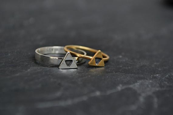 Gamer Wedding Rings
 Legend of Zelda Couples Ring Triforce Zelda Gamer by