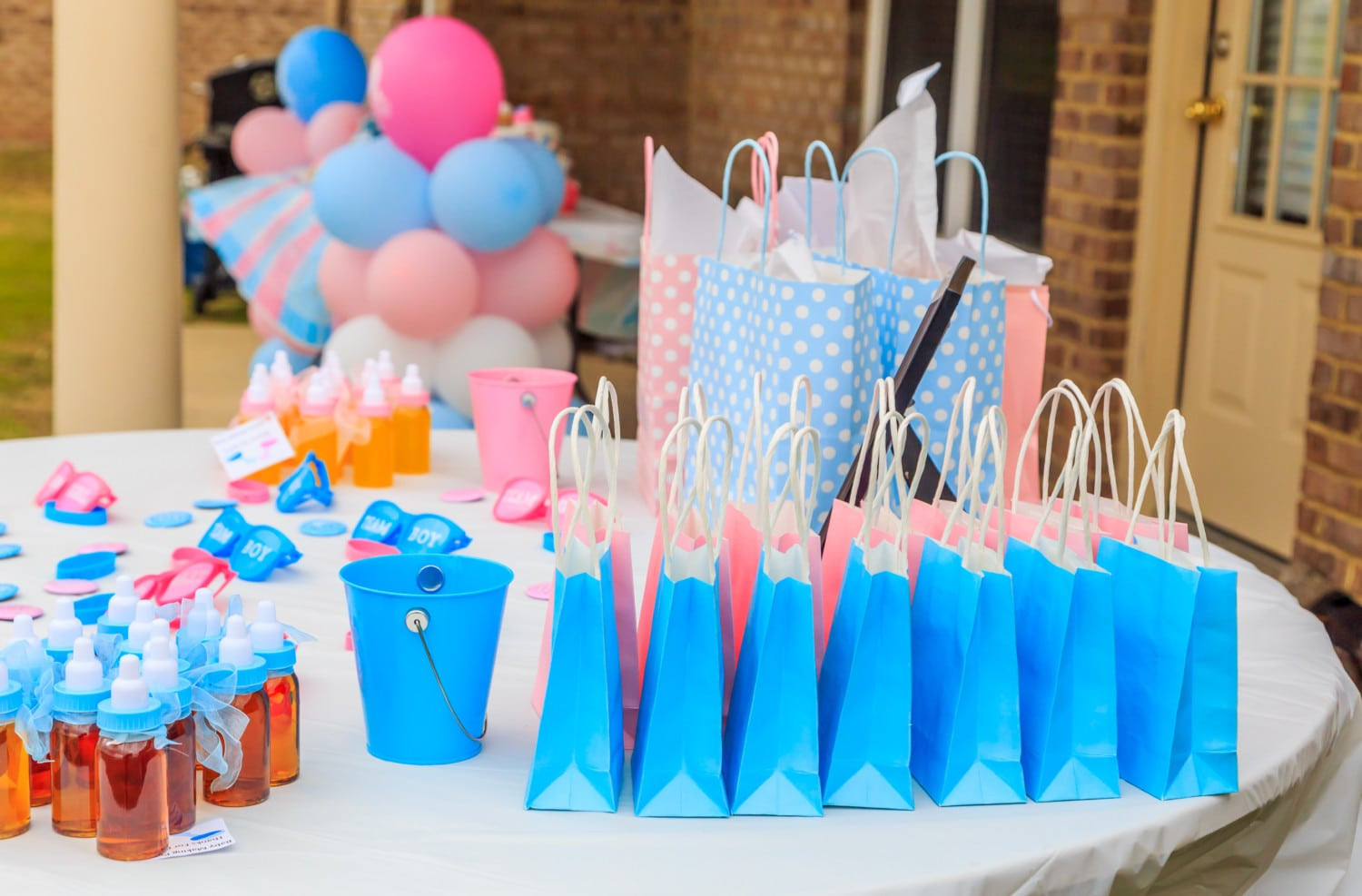 Gender Reveal Party Ideas For Family
 Over The Top Gender Reveal Parties Simplemost