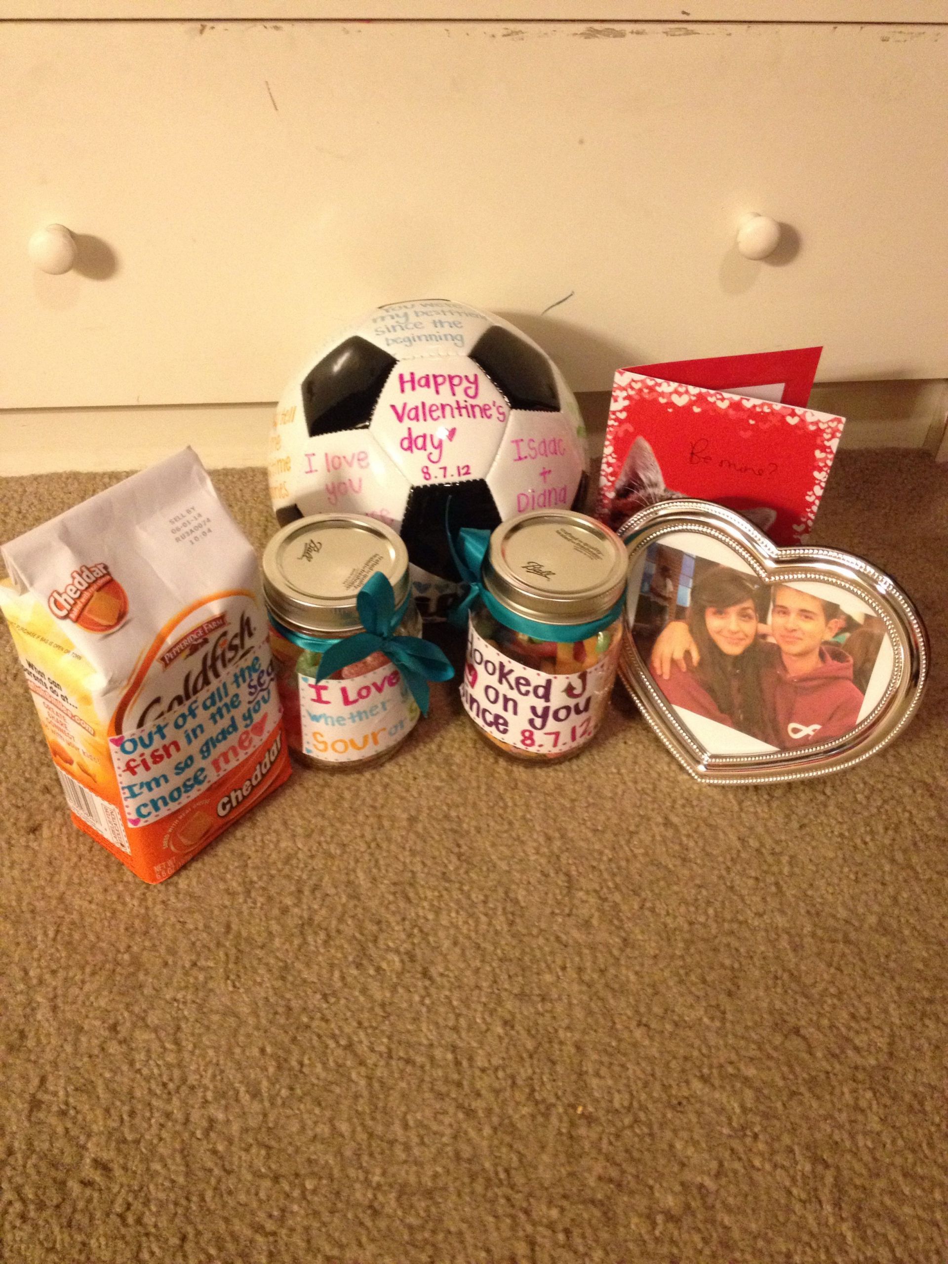 Gift Ideas For Athletic Boyfriend
 Perfect valentines t ideas This is what I made for my