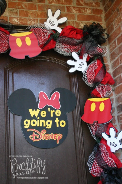 Gifts For Kids Going To Disney
 10 Creative Ways to Reveal a Disney Vacation