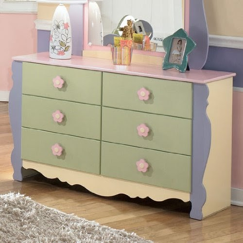 Girls Bedroom Dresser
 Ashley Furniture Girls Pastel Bedroom Dresser SALE