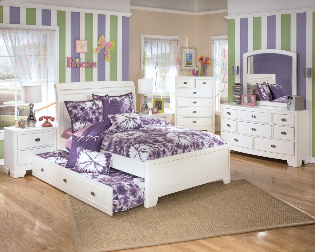 Girls Bedroom Dresser
 Room ideas for teens Teenage Girl’s Bedroom MidCityEast