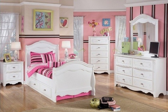 Girls Bedroom Dresser
 2 Best Girls Bedroom Furniture Themes