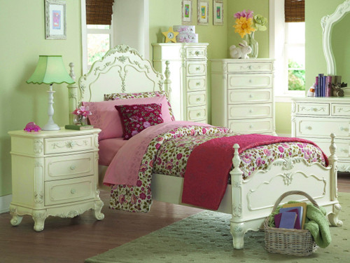 Girls White Bedroom
 Girls’ bedroom furniture white and wonderful