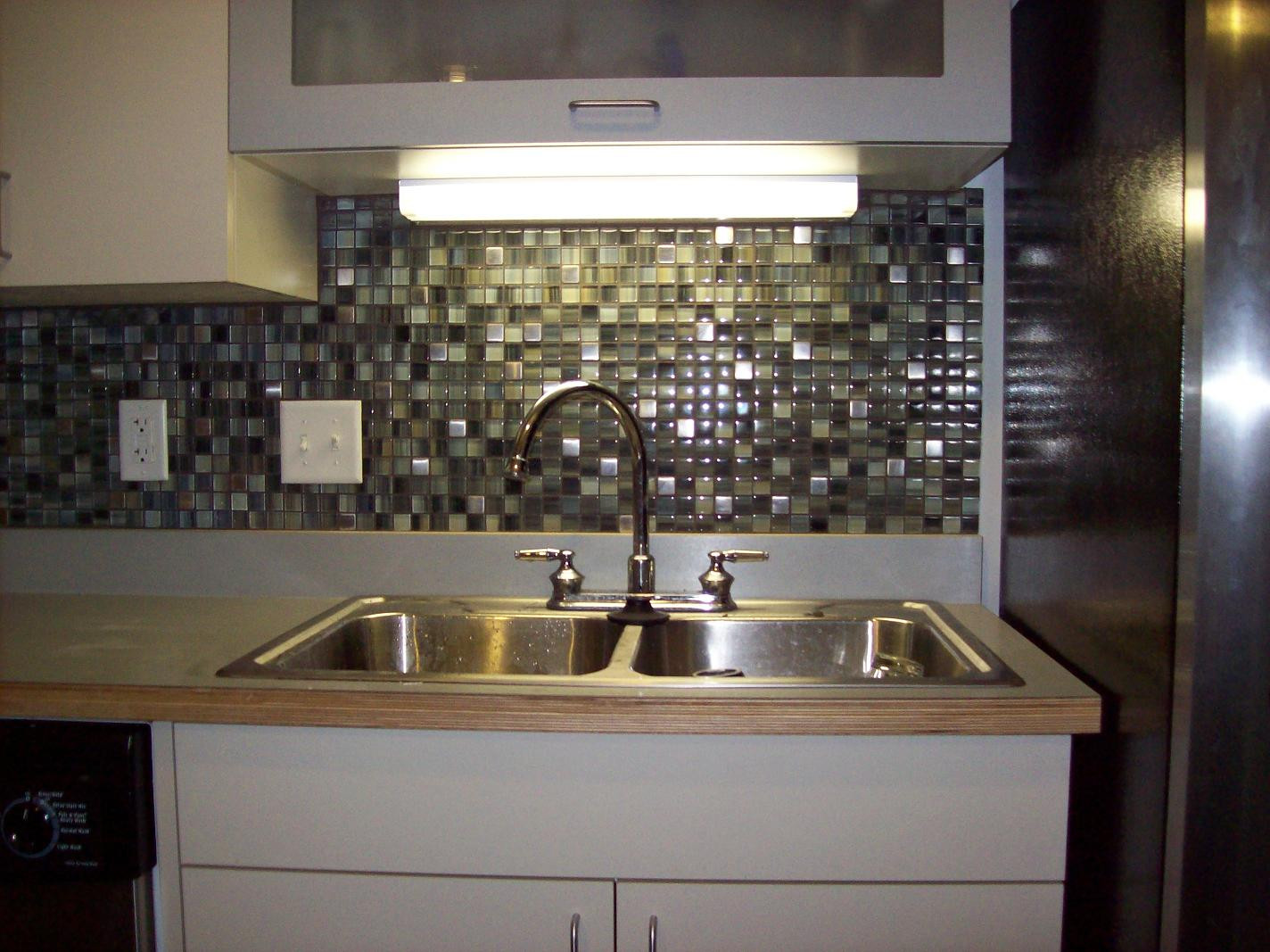 Glass Kitchen Backsplash
 Creative Kitchen Tiles for Backsplash