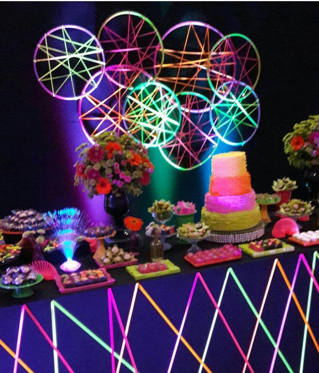 Glow Stick Birthday Party Ideas
 glow stick party ideas glowstickpartygames