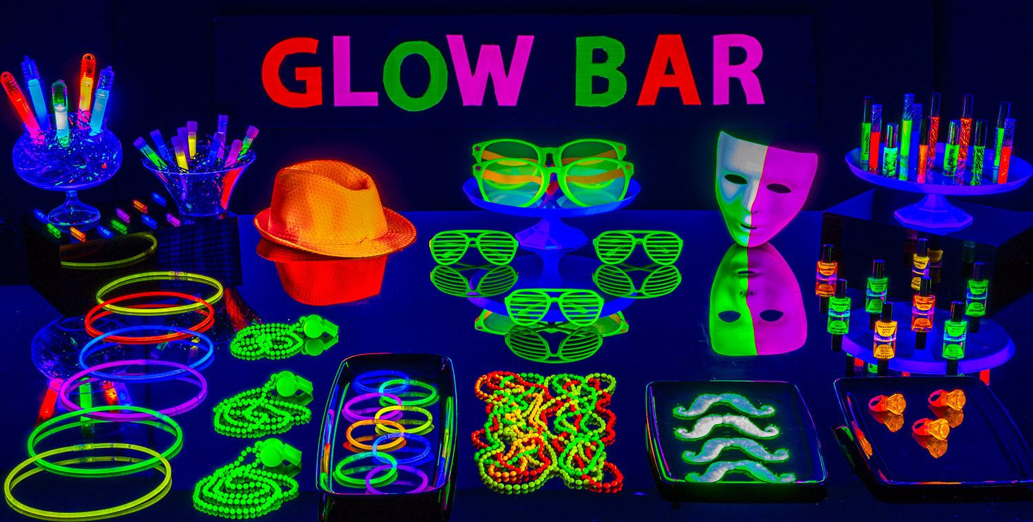 Glow Stick Birthday Party Ideas
 Glow Sticks & Glow Necklaces Party City