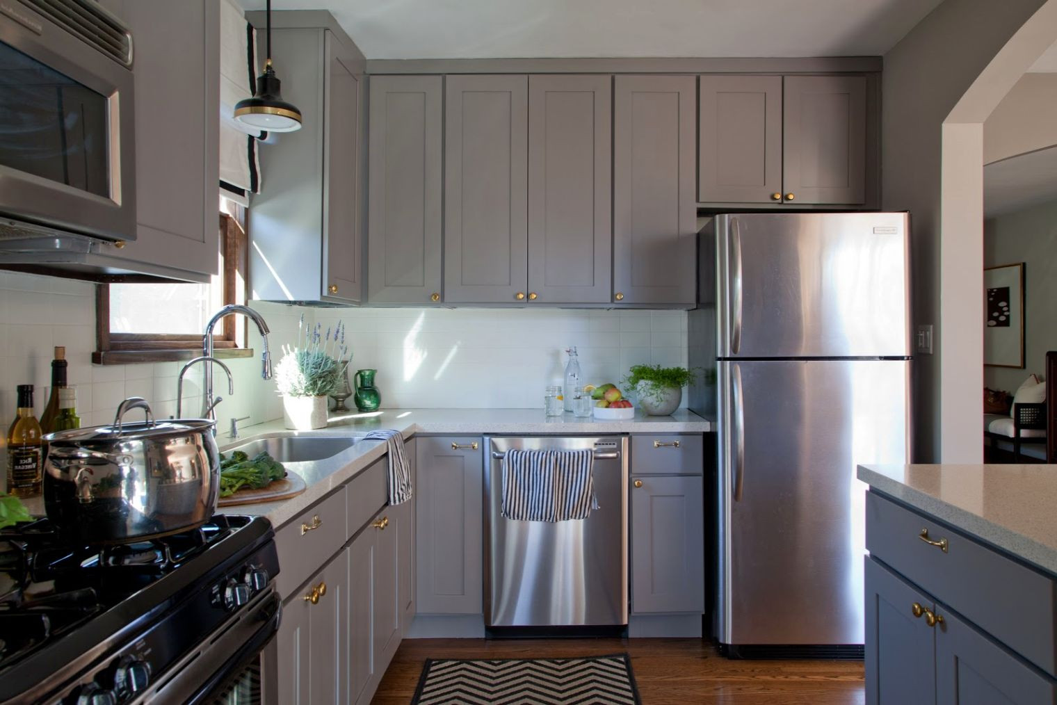 Gray Kitchen Cabinet Ideas
 17 Superb Gray Kitchen Cabinet Designs