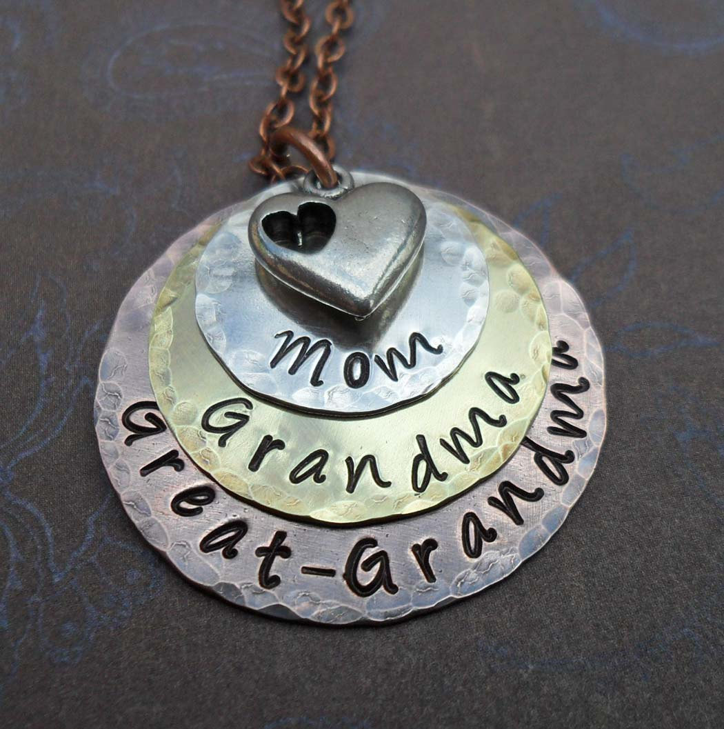 Great Grandma Necklace
 Mom Grandma Great Grandma Necklace with Heart Mothers Day Hand