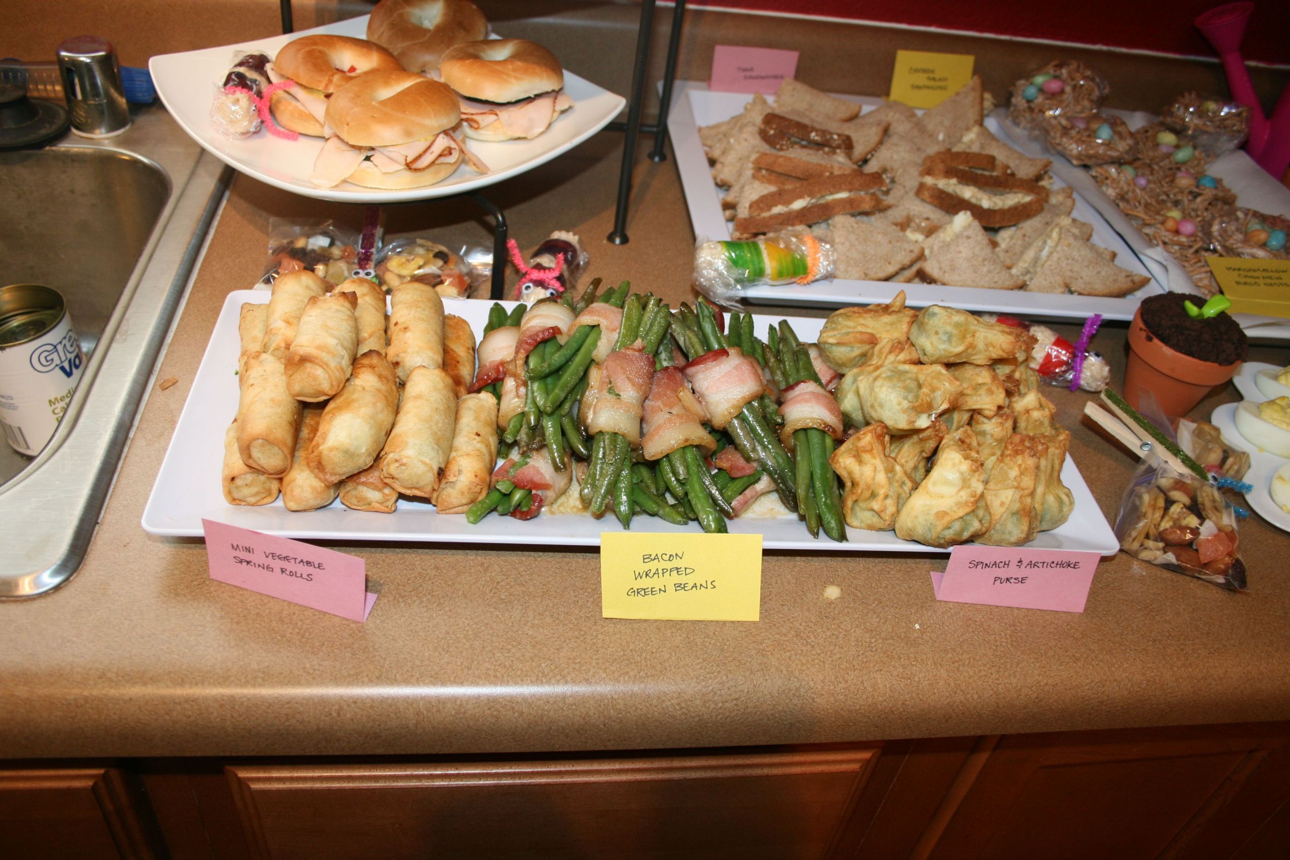 Green Bean Appetizer Finger Food
 Finger Foods Spring Rolls Bacon Wrapped Green Beans