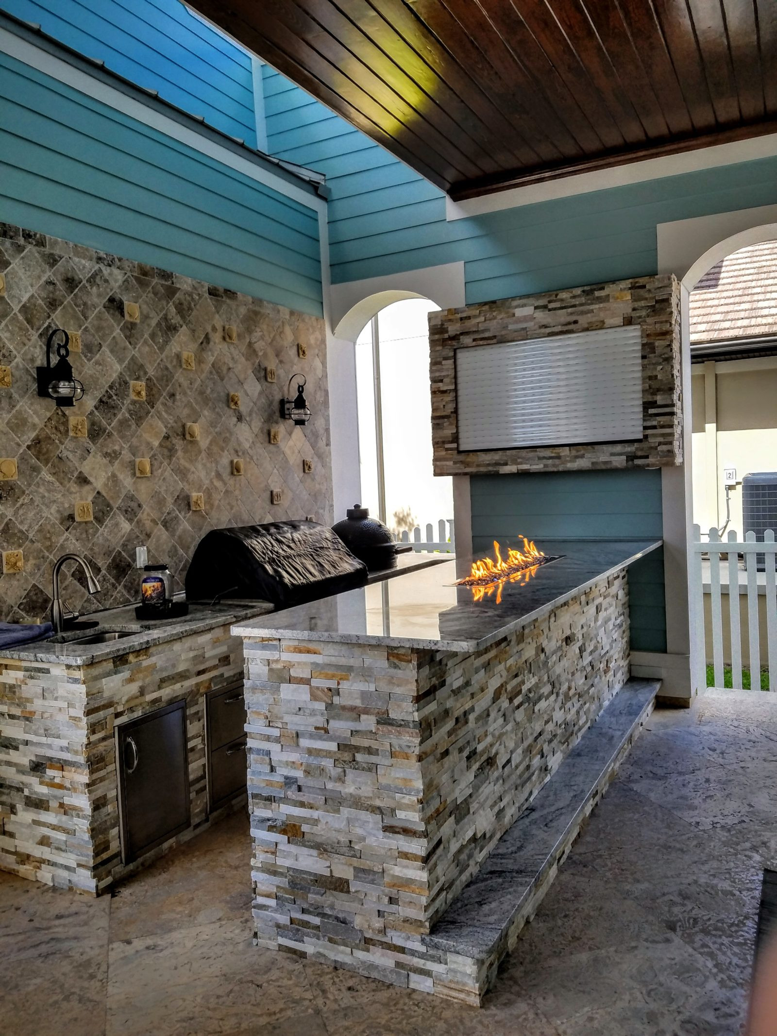 Green Egg Outdoor Kitchen
 Big Green Egg Creative Outdoor Kitchens of Florida