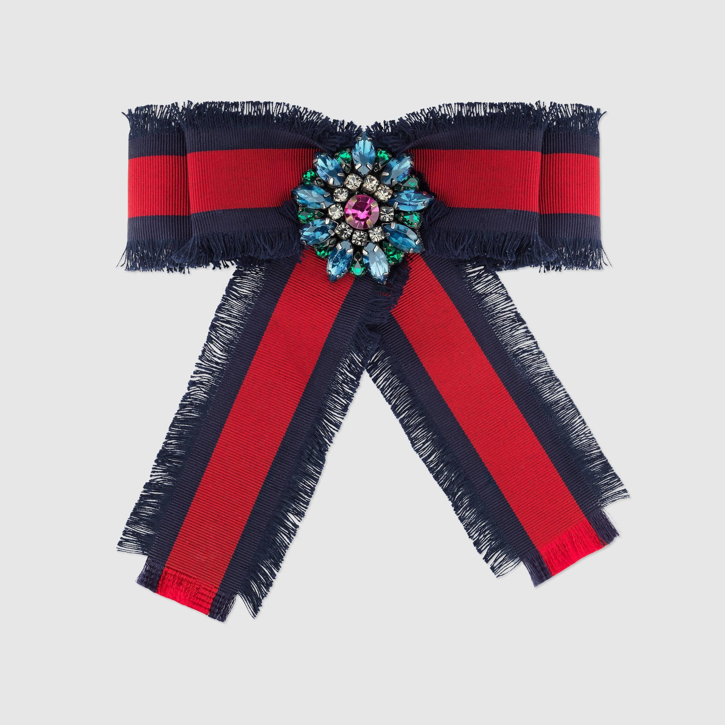 Gucci Brooches
 Gucci Web Grosgrain Bow Brooch in Multicolor