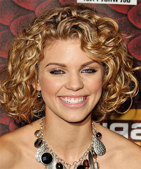 Haircuts For Naturally Curly Hair And Round Face
 15 Short Curly Haircuts for Fat Faces